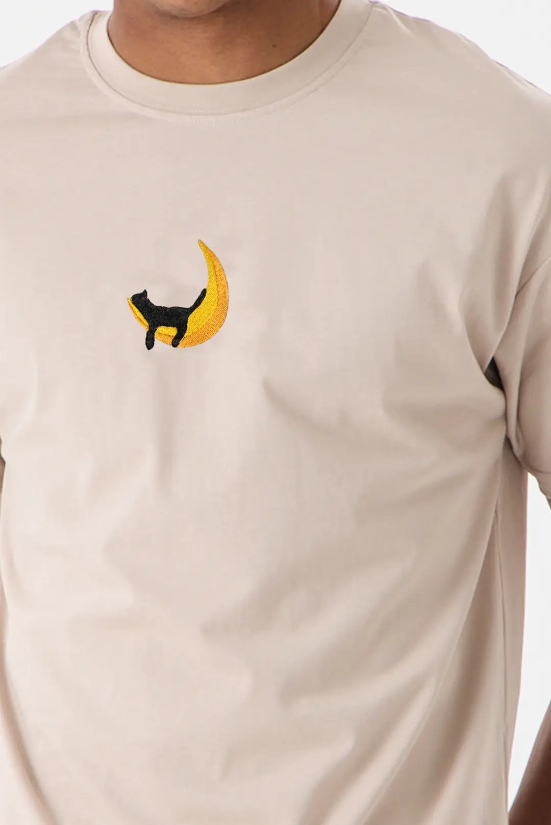 Aydaki Kedi - Rahat Kalıp Bej Premium Tişört
