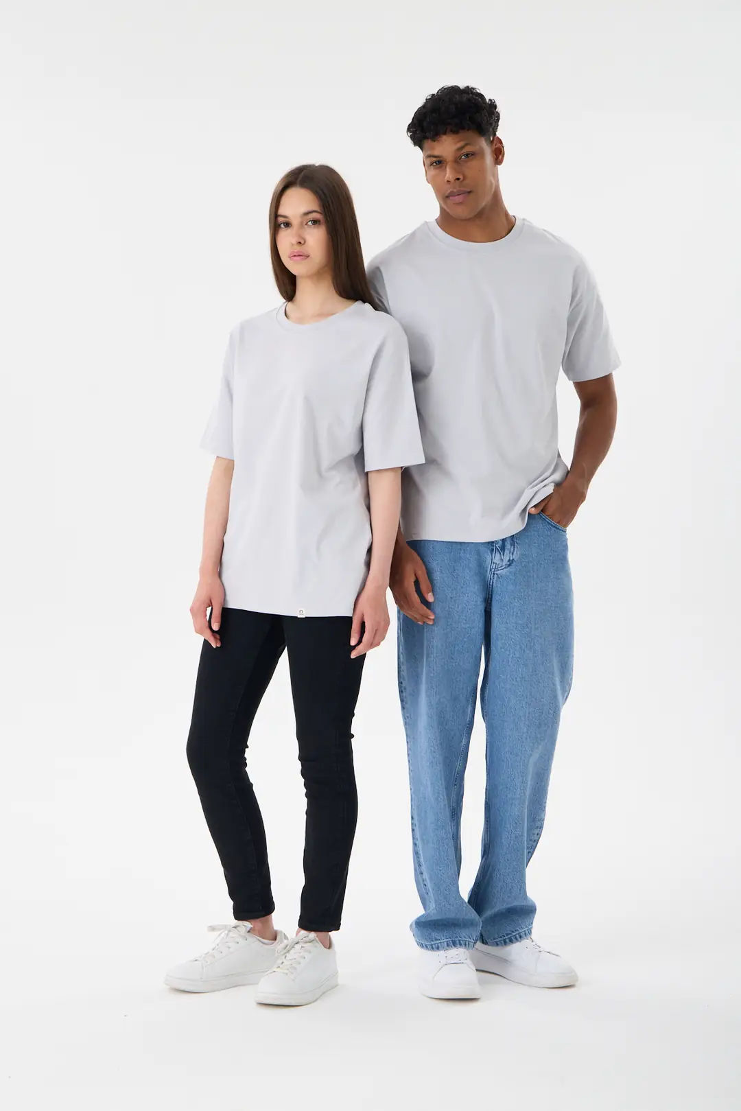 Basic Unisex Rahat Kalıp Tişört - Kırık Beyaz