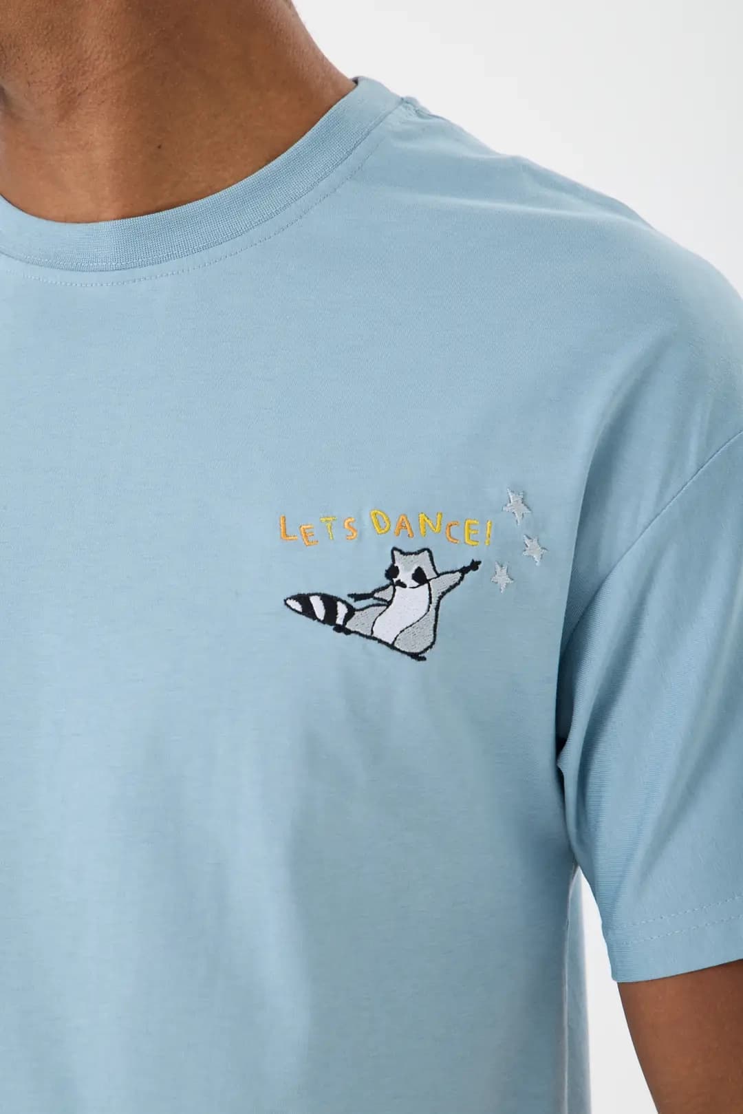 Rakun - Unisex Rahat Kalıp Tişört - Bebe Mavisi