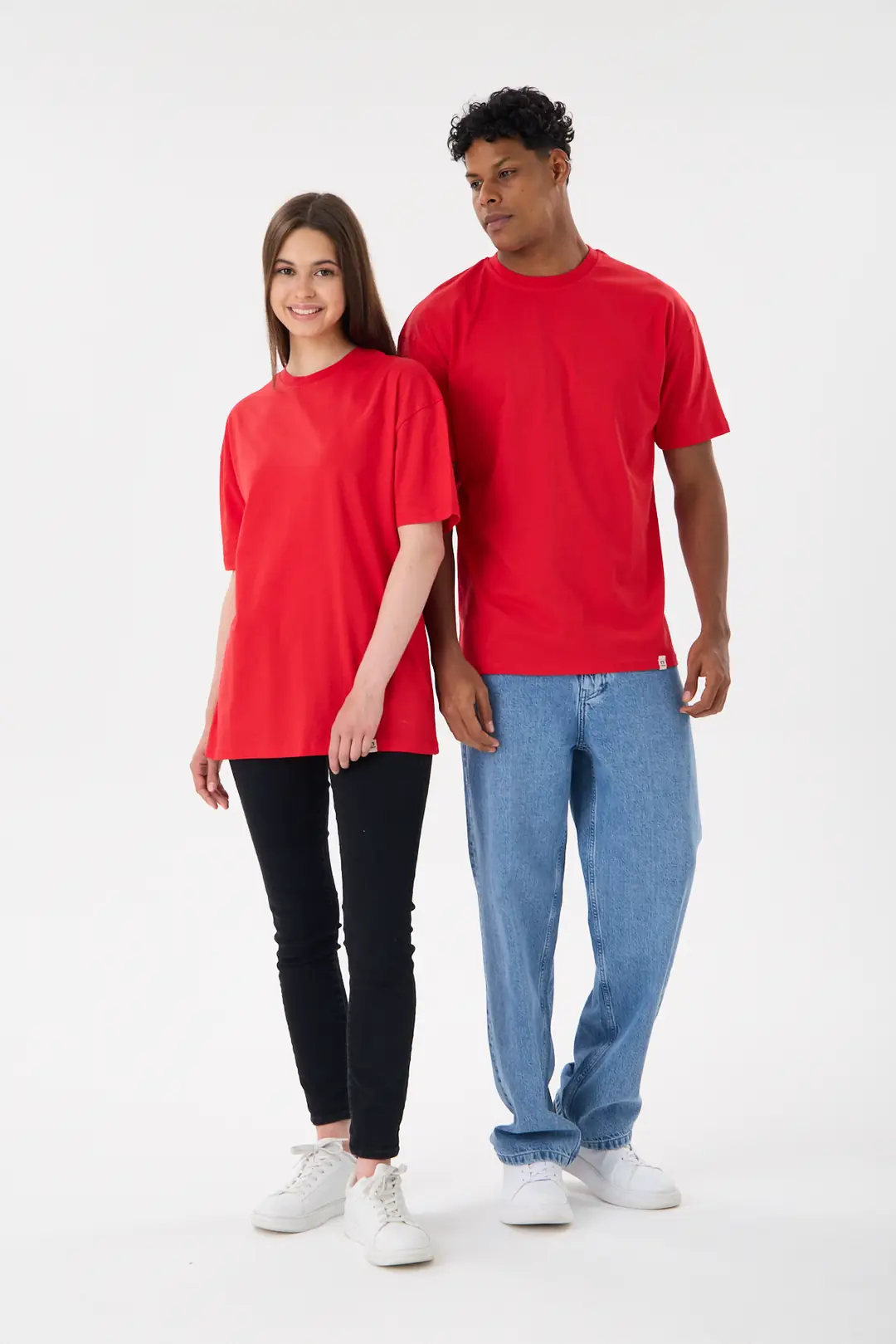Basic Unisex Rahat Kalıp Tişört - Kırmızı
