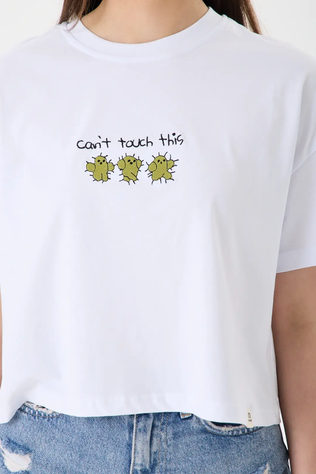 Dont Touch This - Rahat Kalıp Crop - Beyaz