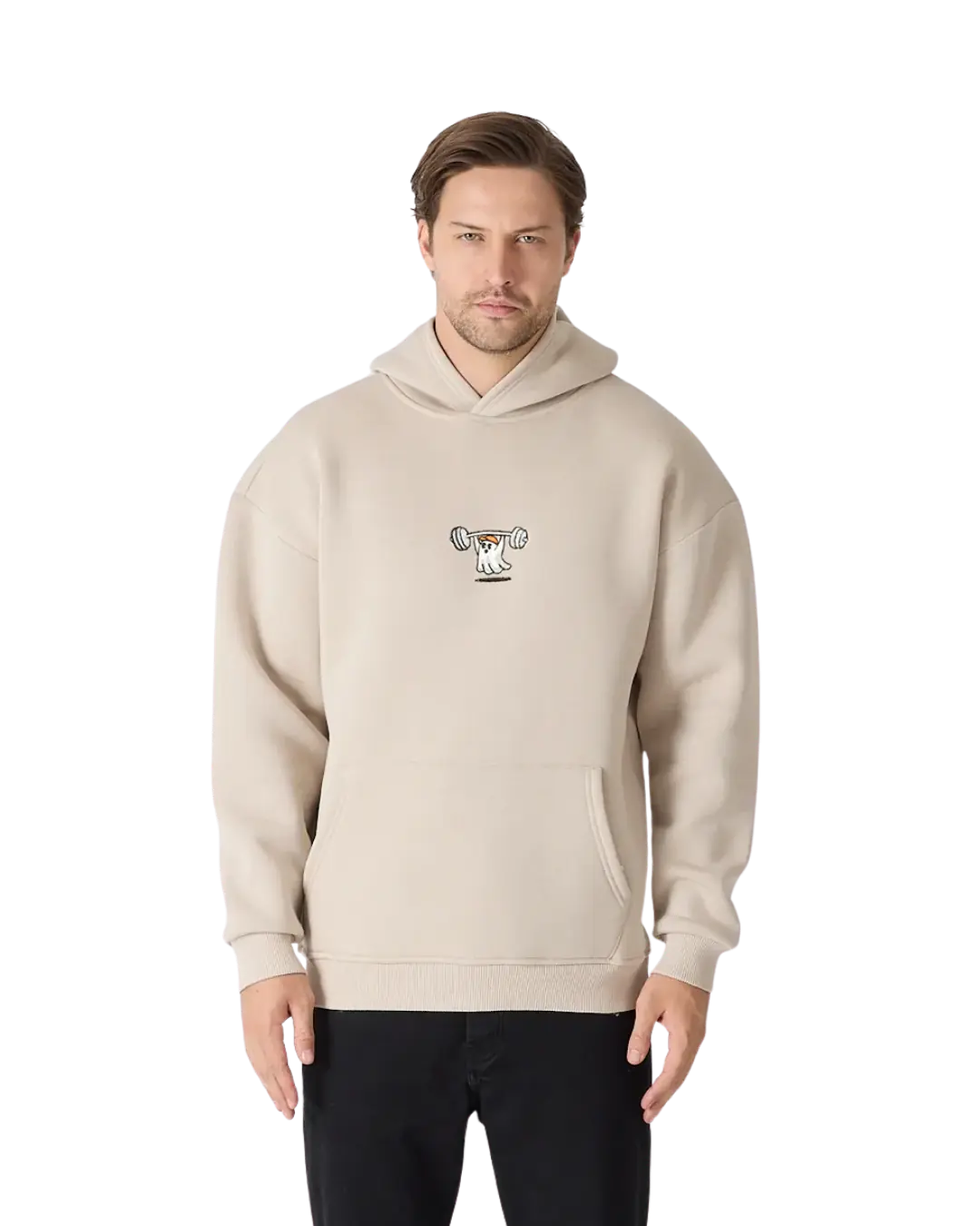 Halterci Hayalet Nakışlı Hoodie giyen model
